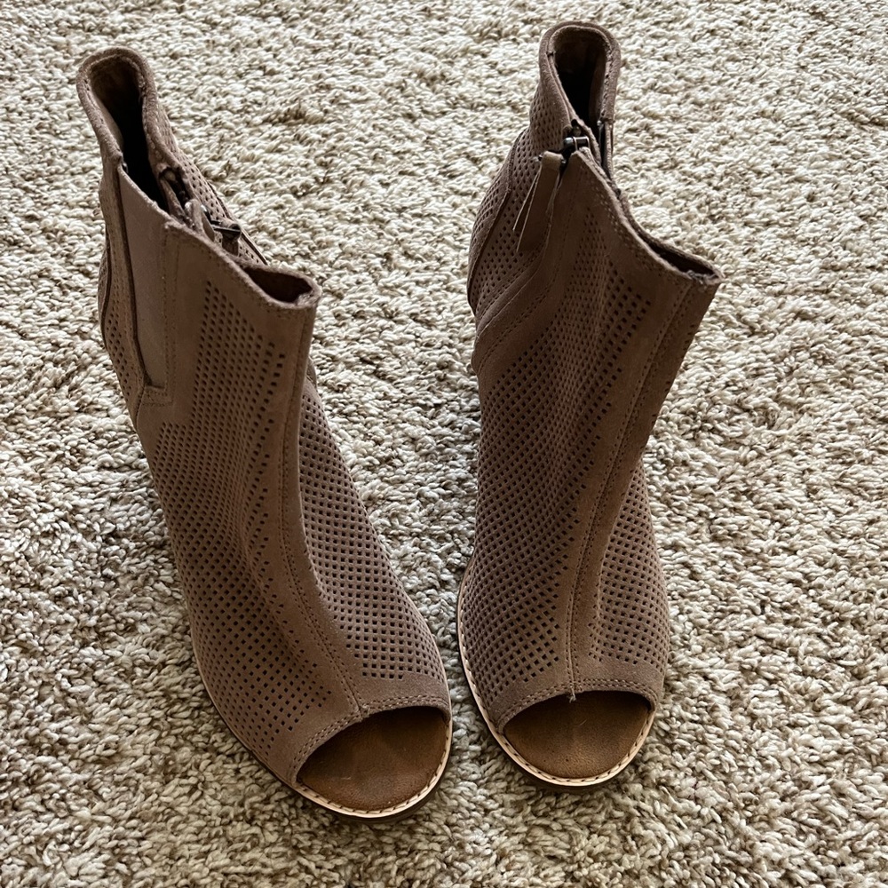 TOMS Nude open toe booties in perforated suede size 8.5
